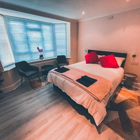 Apartament Modern 3 Ground Floor Parking And Garden Bournemouth Zewnętrze zdjęcie